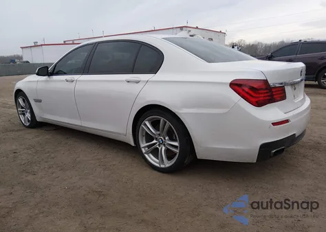 2013 BMW 750Li z USA, uszkodzony, nr VIN WBAYE8C51DD133176